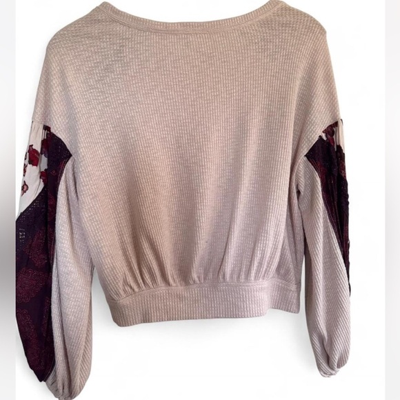 Free People Casual Clash Floral Sleeve Top - Picture 5 of 5